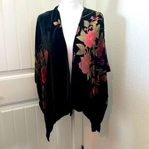 Cute‎ lightweight, black velvet floral cardigan